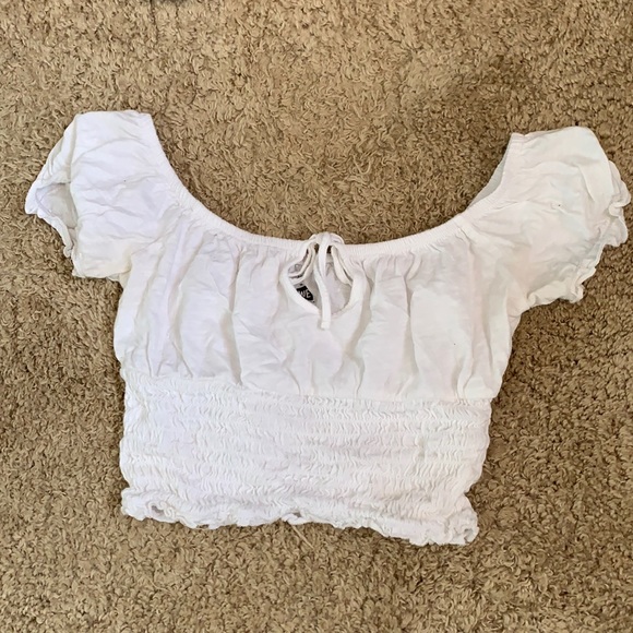 Me to We Tops - Adorable crop top